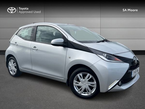 Toyota AYGO 1.0 5DR X-play