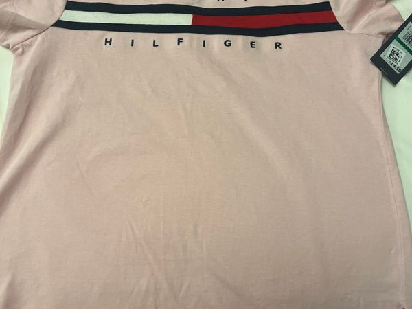 Timmy Hilfiger tee shirt new