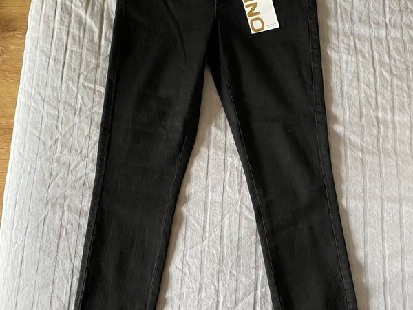 Brand new Only jeans with tags for women, skinny