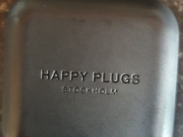 Happy Plugs earphones