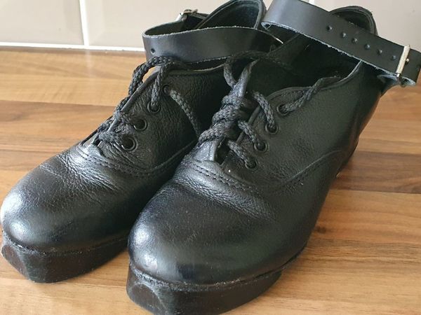 Irish dancing shoes, heavies UK13 kids