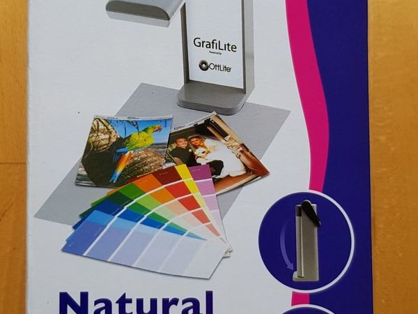 Colour Confidence GrafiLite - Natural lighting system