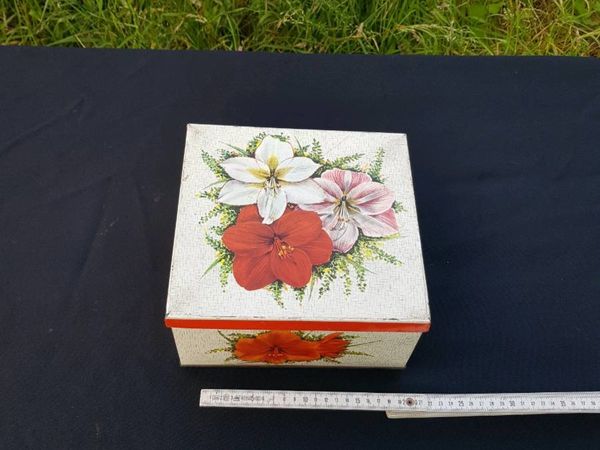Vintage floral tin box