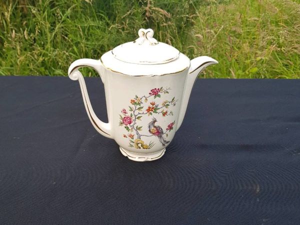Ceramic bird tea pot
