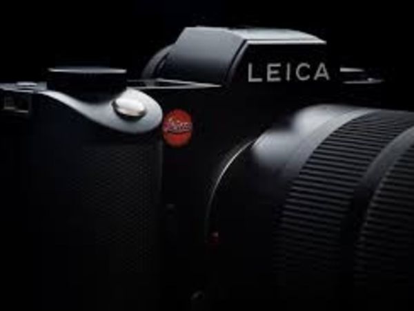 Leica SL 601  digital camera