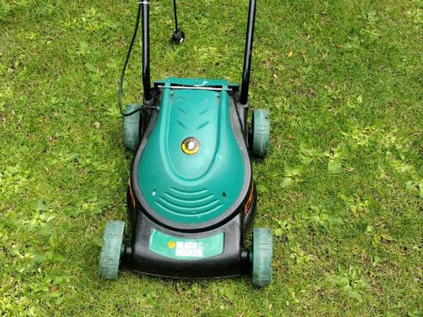 Black and Decker 30 Small Lawn Mower
