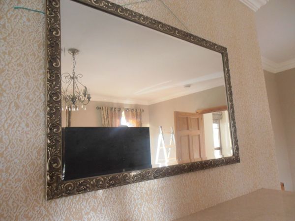 Beautiful Mirror in Immaculate Condition