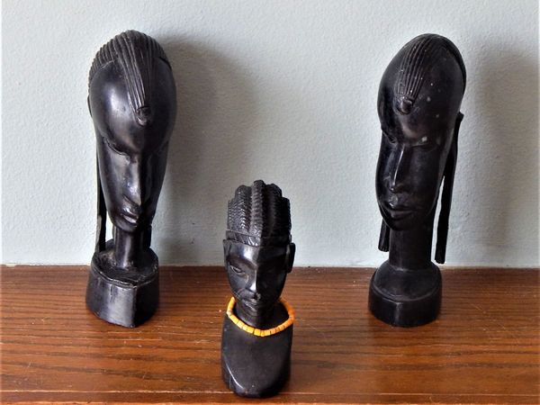 3 wooden African art pieces