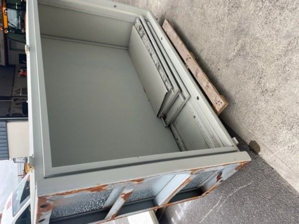 steel chubb lockable upright cabinets