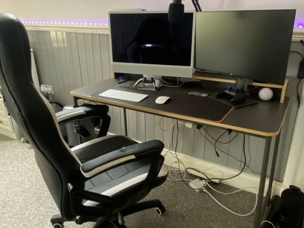 Office Table and Gaming Chair