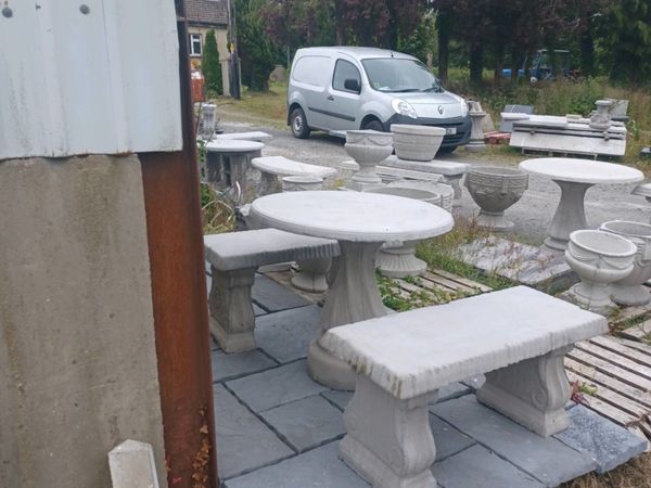 Concrete chairs, tables, benches, flowerpots, ect
