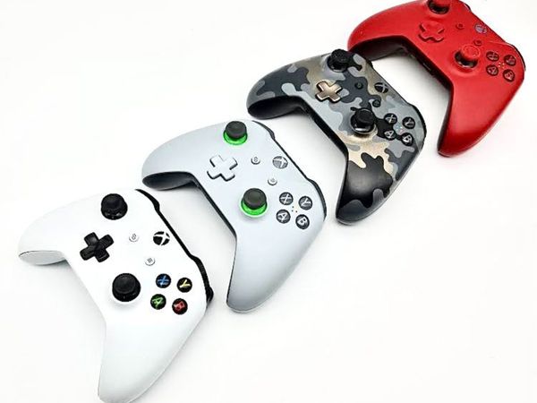 Wireless controllers for Xbox