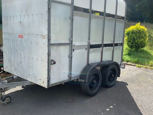 Ifor Williams 10x5’9 highroof cattle horse trailer