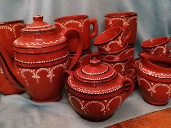 Hand painted portugese terracotta pottery