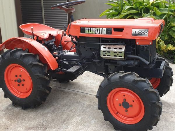 Kubota B6000 Compact Tractor