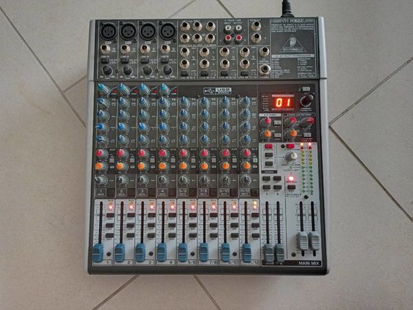 Behringer XENYX X1622USB Mixer Console
