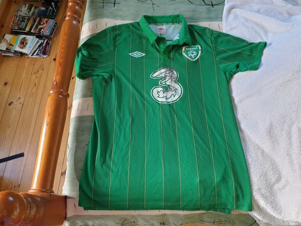 Ireland Football Home Jersey 2011 to 2012 Large L