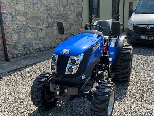 Solis compact tractor