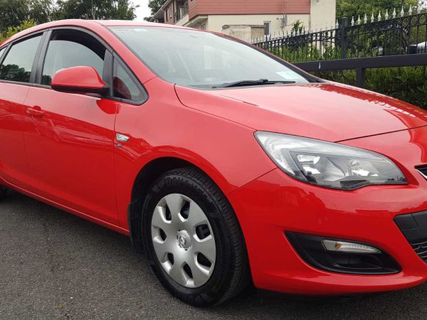 Opel Astra 1.4 SPORT 5dr 2013