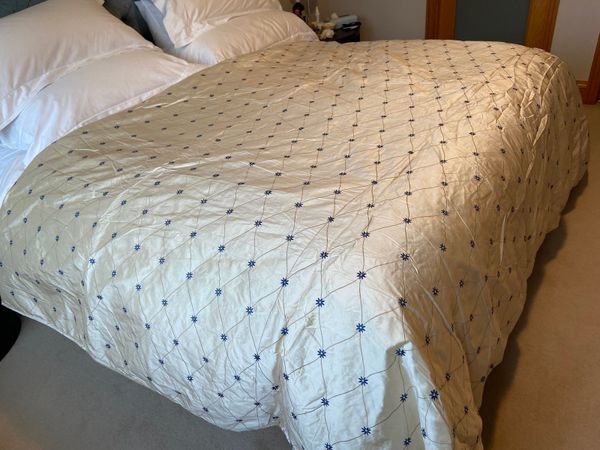 Super King Bed Throw/Bedspread