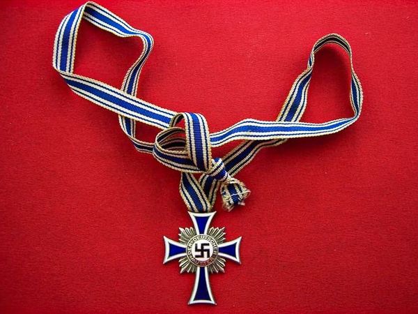 WW2 German Cross Mutter II war ORIGINAL!