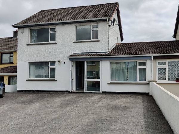 22 Glenview Drive, Riverside, Galway.