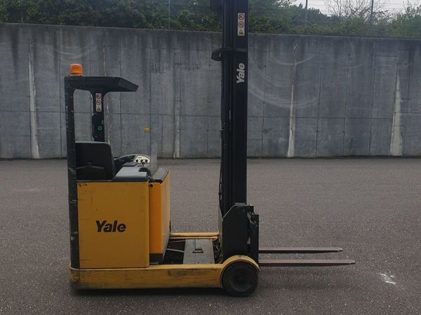 Yale Reach Forklift Truck
