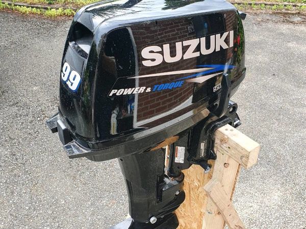 Suzuki 9.9 or 15 hp 2-stroke outboard brand new