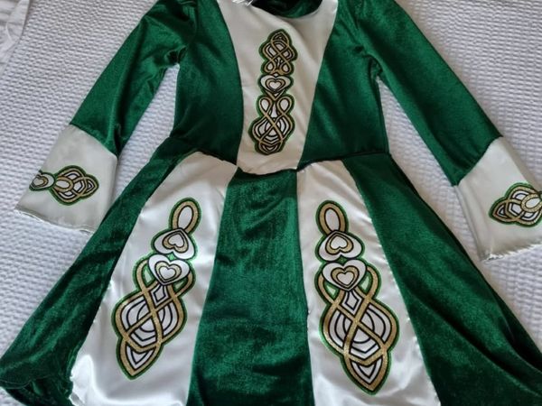 New Irish Dancing Costume - Girls age 9 - 10