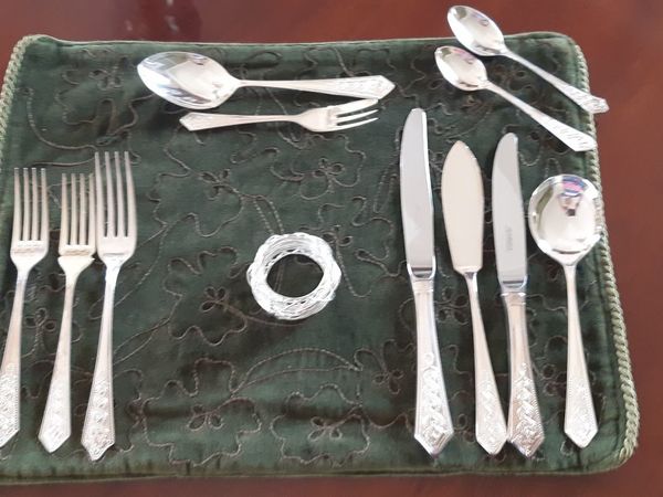 12 place (144 piece) Newbridge Celtic cutlery