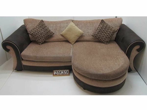 Reversible L shaped sofa.   #2939