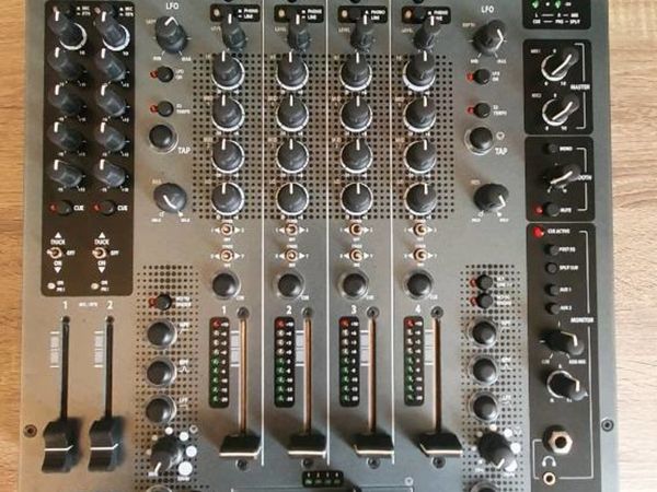 Allen & Heath Xone 92 Analogue DJ Mixer