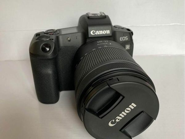 Canon EOS R with 24-105 mm F/ 4-7.1 IS lens - like new