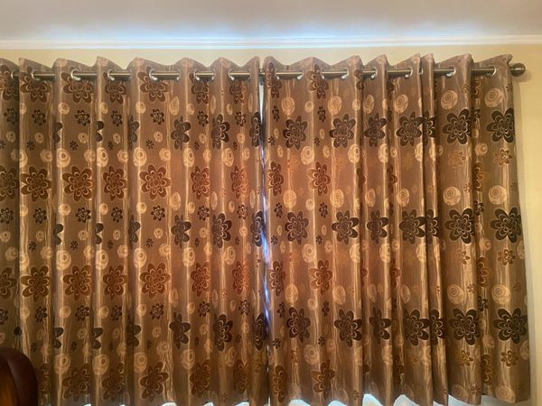 Curtains. (Open to Offers!!)