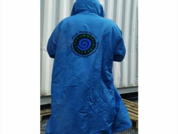 Black Sheep Surf Co BLUE Waterproof Changing Robe Insulated Lining