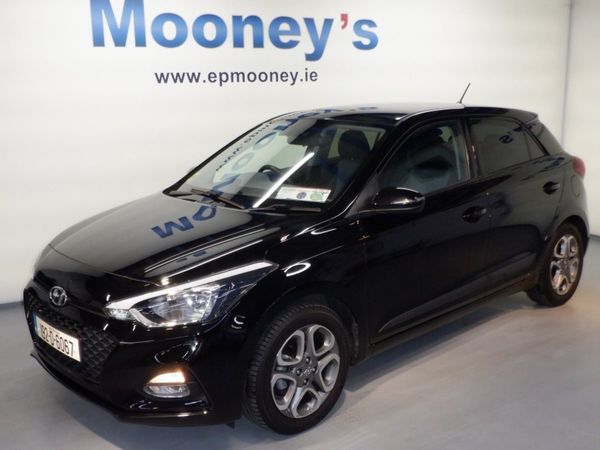 Hyundai i20 Deluxe 1.2l Petrol Hatchback Here AT