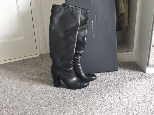 Tommy hilfiger leather boots