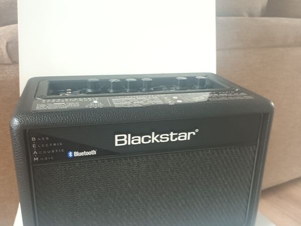 BLACKSTAR ID CORE BEAM electric/acoustic/bass guitar amp