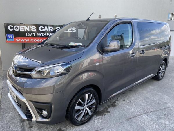 Toyota Proace 2.0 D4D 150 Family 8-seater