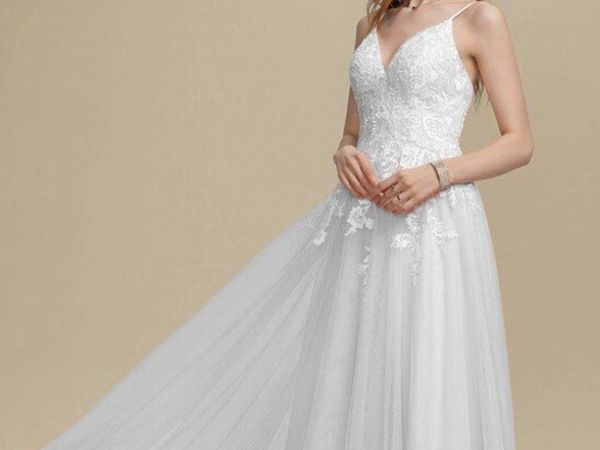White Wedding dress + Veil (FREE GIFT)