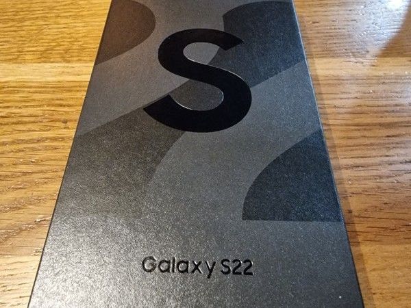 Samsung S22 128GB Phantom Black Sim Free Brand New Open to Trade or Swap