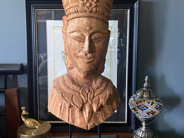 Wooden Indian engraved bust
