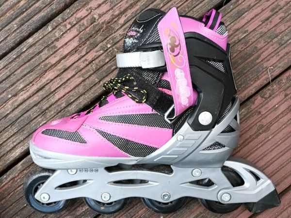 Girl roller skates for sale
Size :