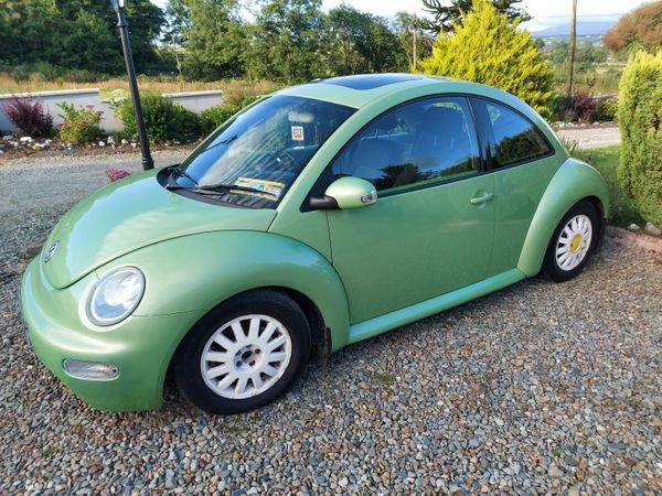 Volkswagen Beetle Hatchback, Petrol, 2004, Green