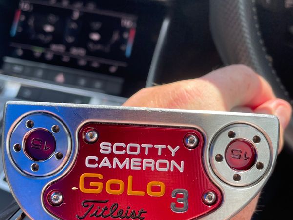 Scotty Cameron GoLo 3 putter with cover