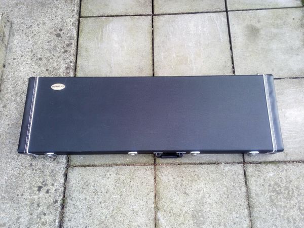HARD CASE for electric bass guitar