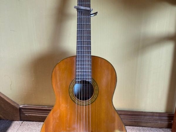Yamaha Guitar 235II