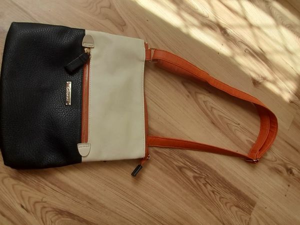 Gionni handbag, perfect condition, €10