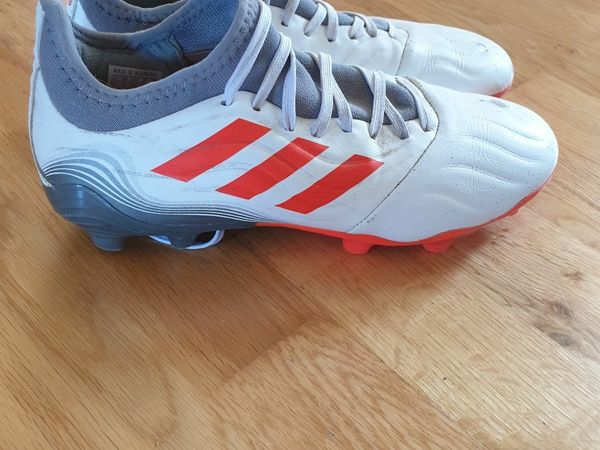 Adidas football boots size 6