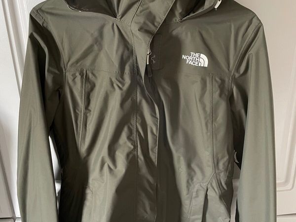 North face jacket brand new size XS